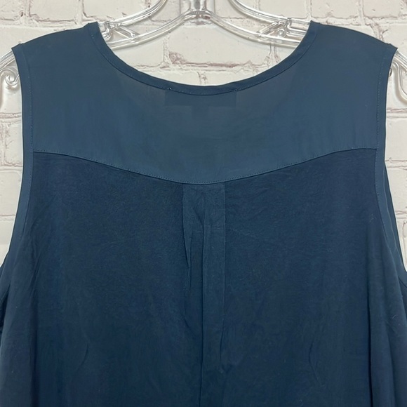 Ann Taylor LOFT Sleeveless Multimedia Covered Button Blouse - Picture 7 of 11